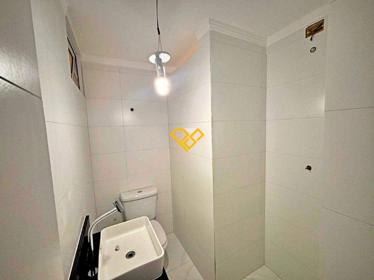 Apartamento para aluguel no José Menino: Wc de serviço