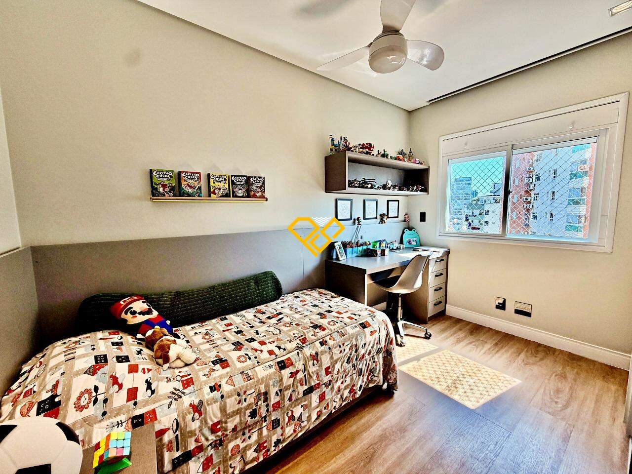 Apartamento à venda no Embaré: Dormitório 2 - suíte