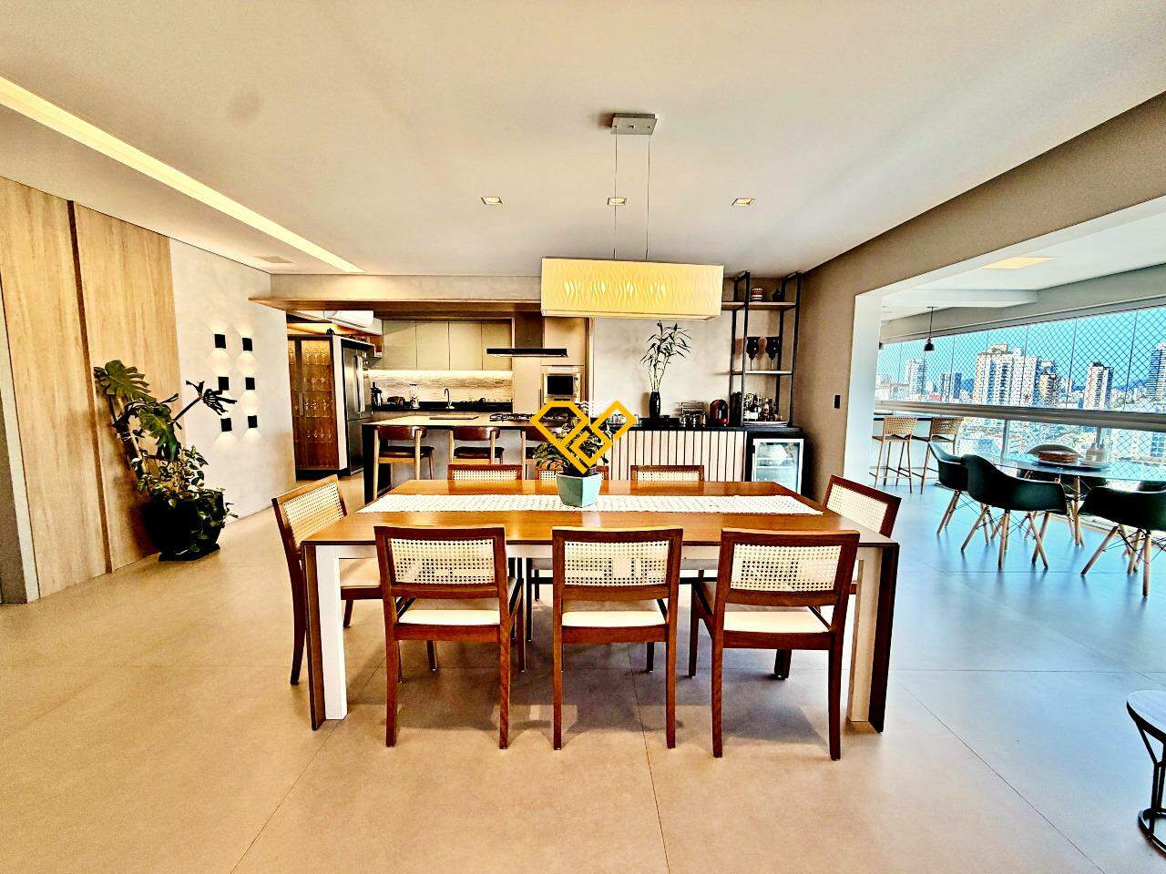 Apartamento à venda no Embaré: Sala de jantar