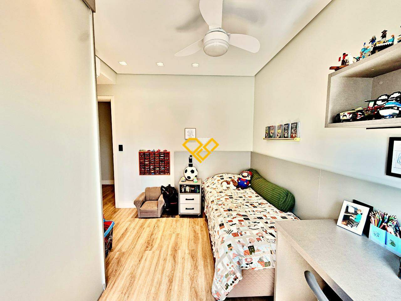 Apartamento à venda no Embaré: Dormitório 2 - suíte