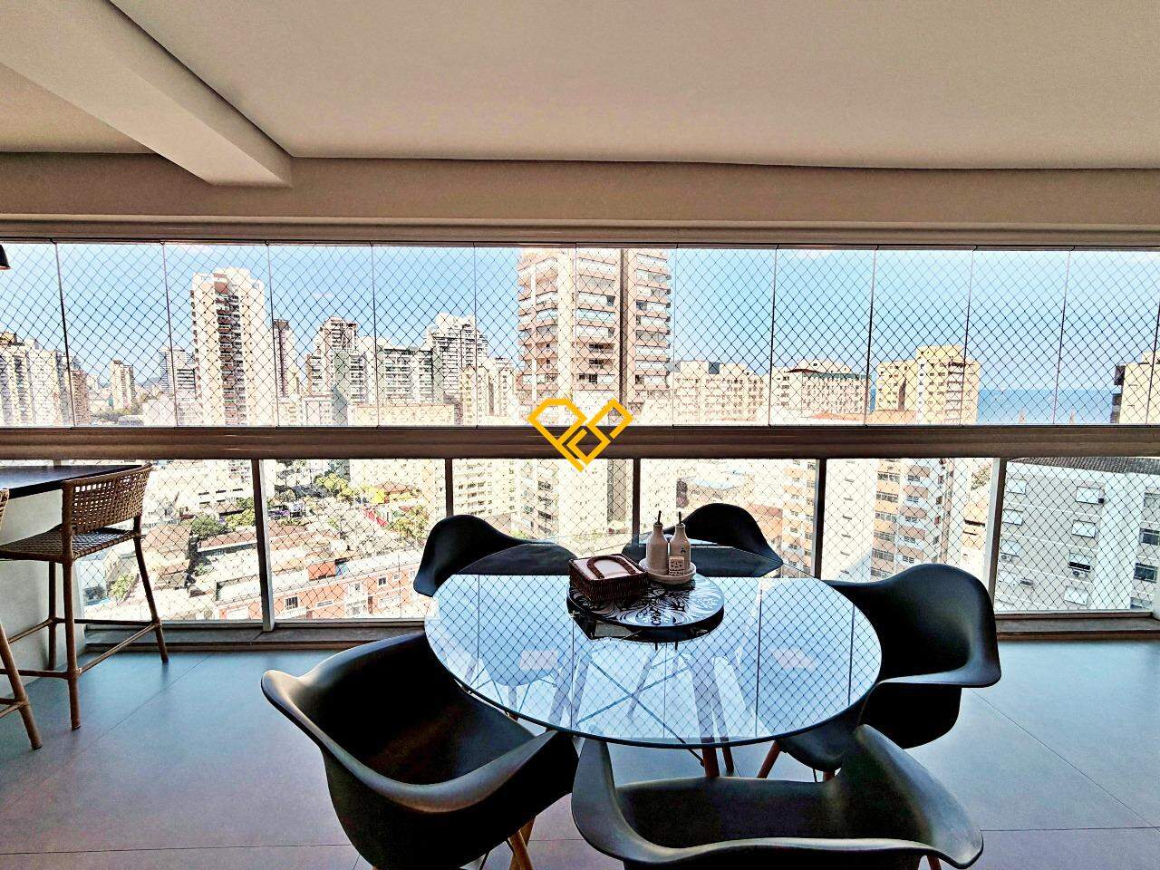 Apartamento à venda no Embaré: Varanda