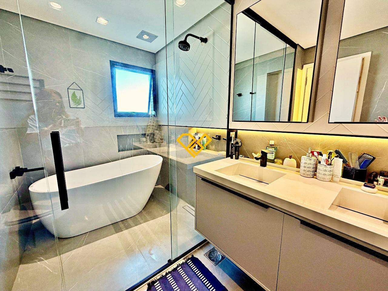 Apartamento à venda no Embaré: Wc suíte 1 - master