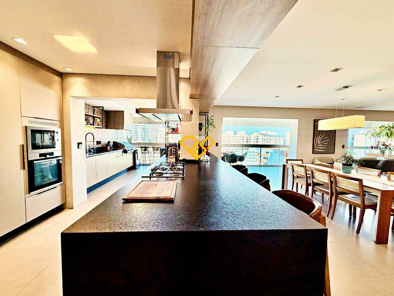 Apartamento à venda no Embaré: Sala de jantar
