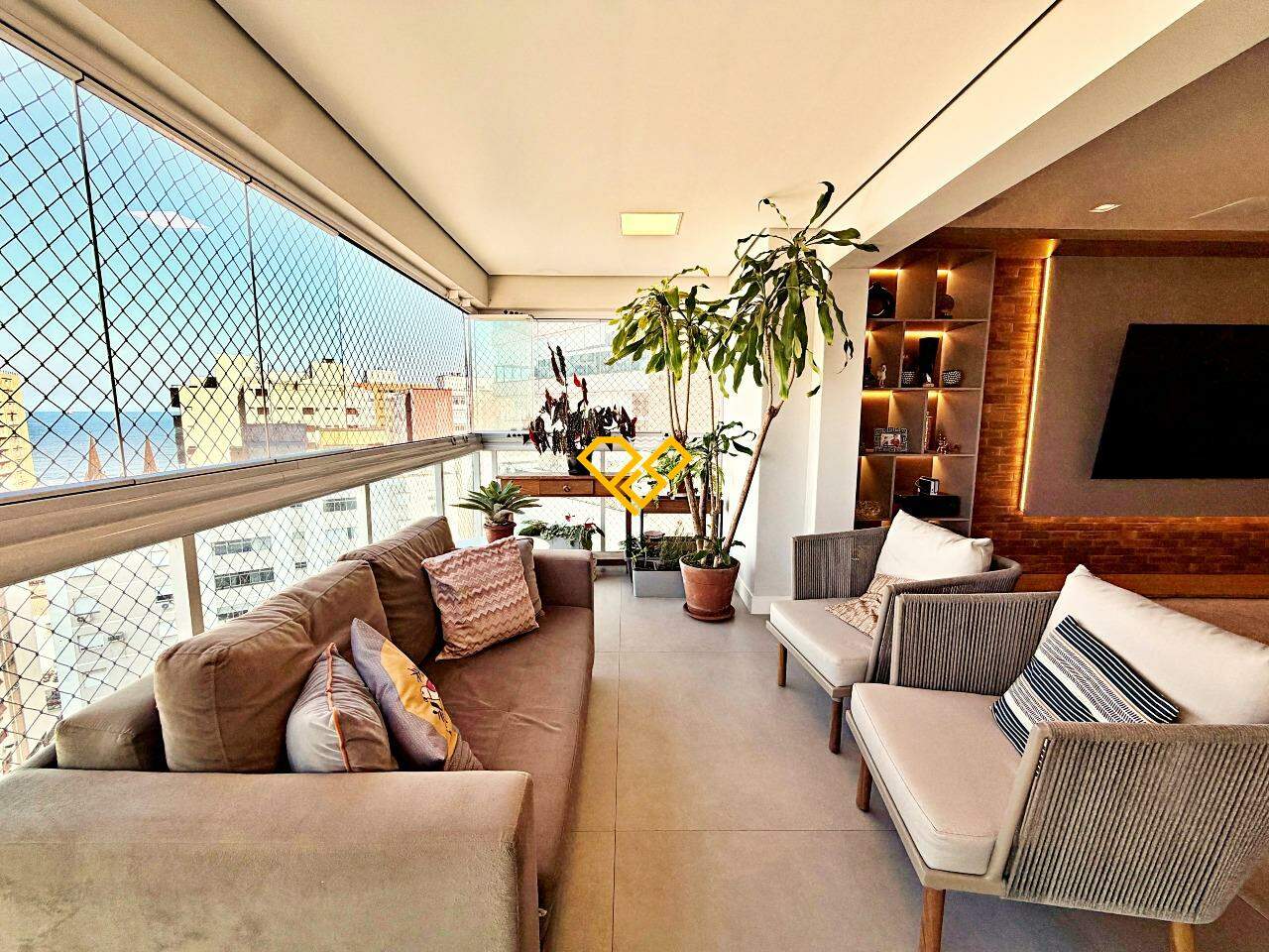 Apartamento à venda no Embaré: Varanda
