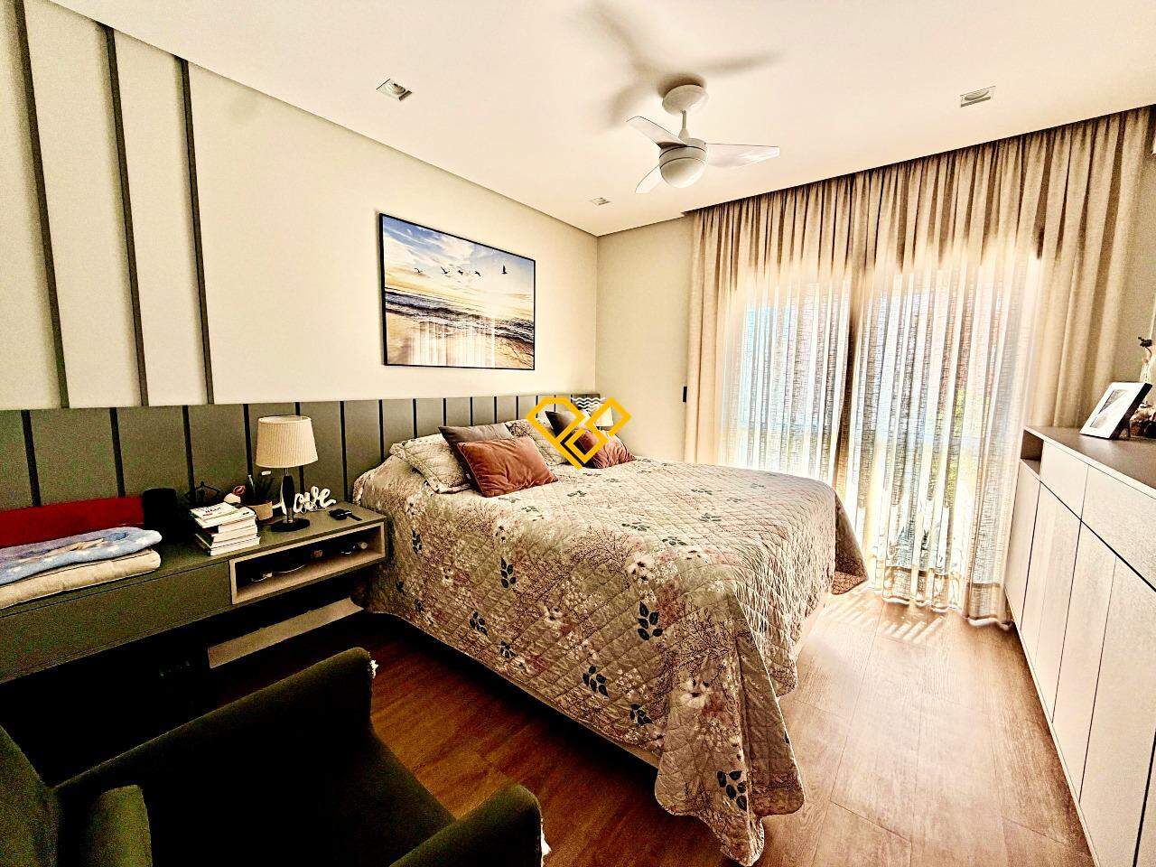 Apartamento à venda no Embaré: Dormitório 1 - suíte master