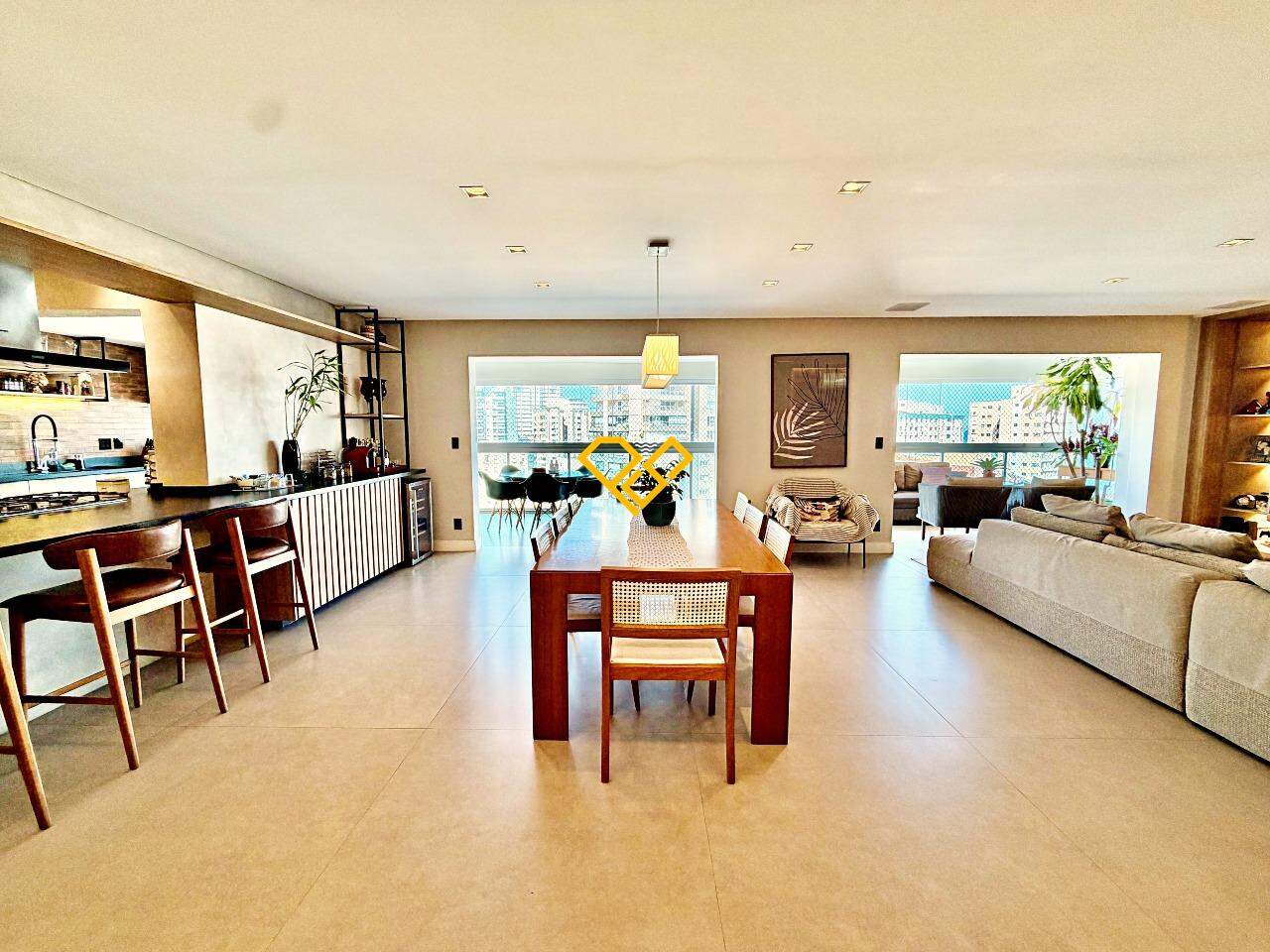 Apartamento à venda no Embaré: Sala de jantar