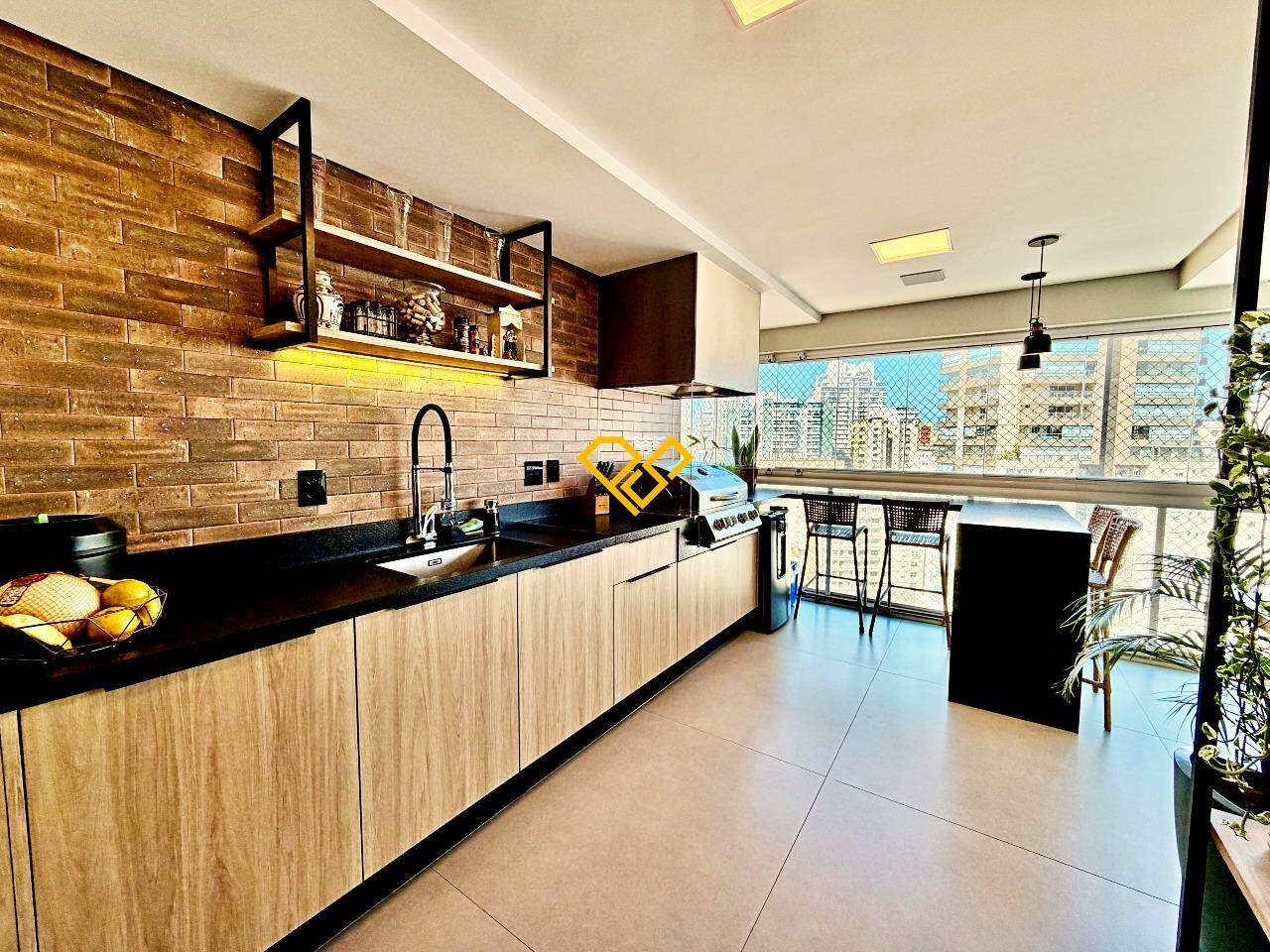 Apartamento à venda no Embaré: Varanda