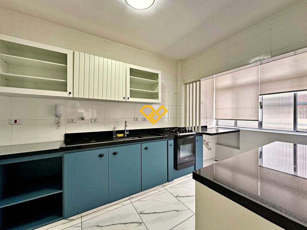 Apartamento à venda no Ponta da Praia: Cozinha