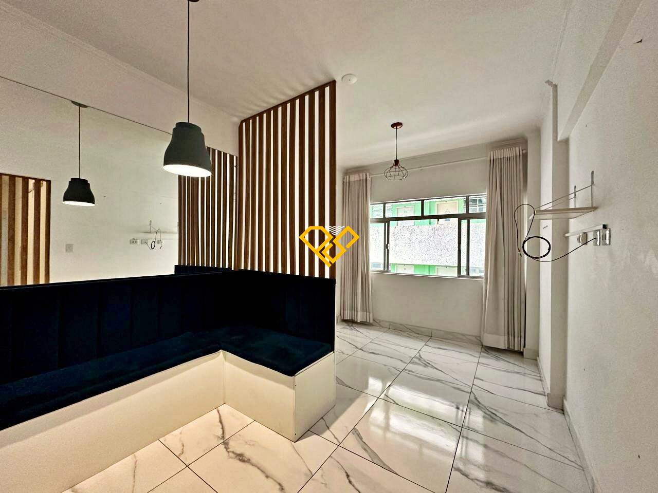 Apartamento à venda no Ponta da Praia: Sala