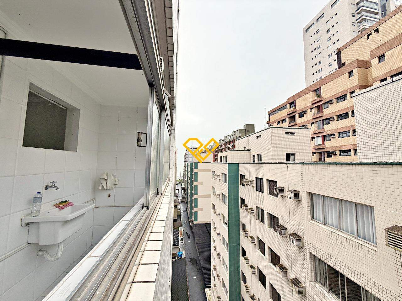 Apartamento à venda no Aparecida: Vista da área de serviço