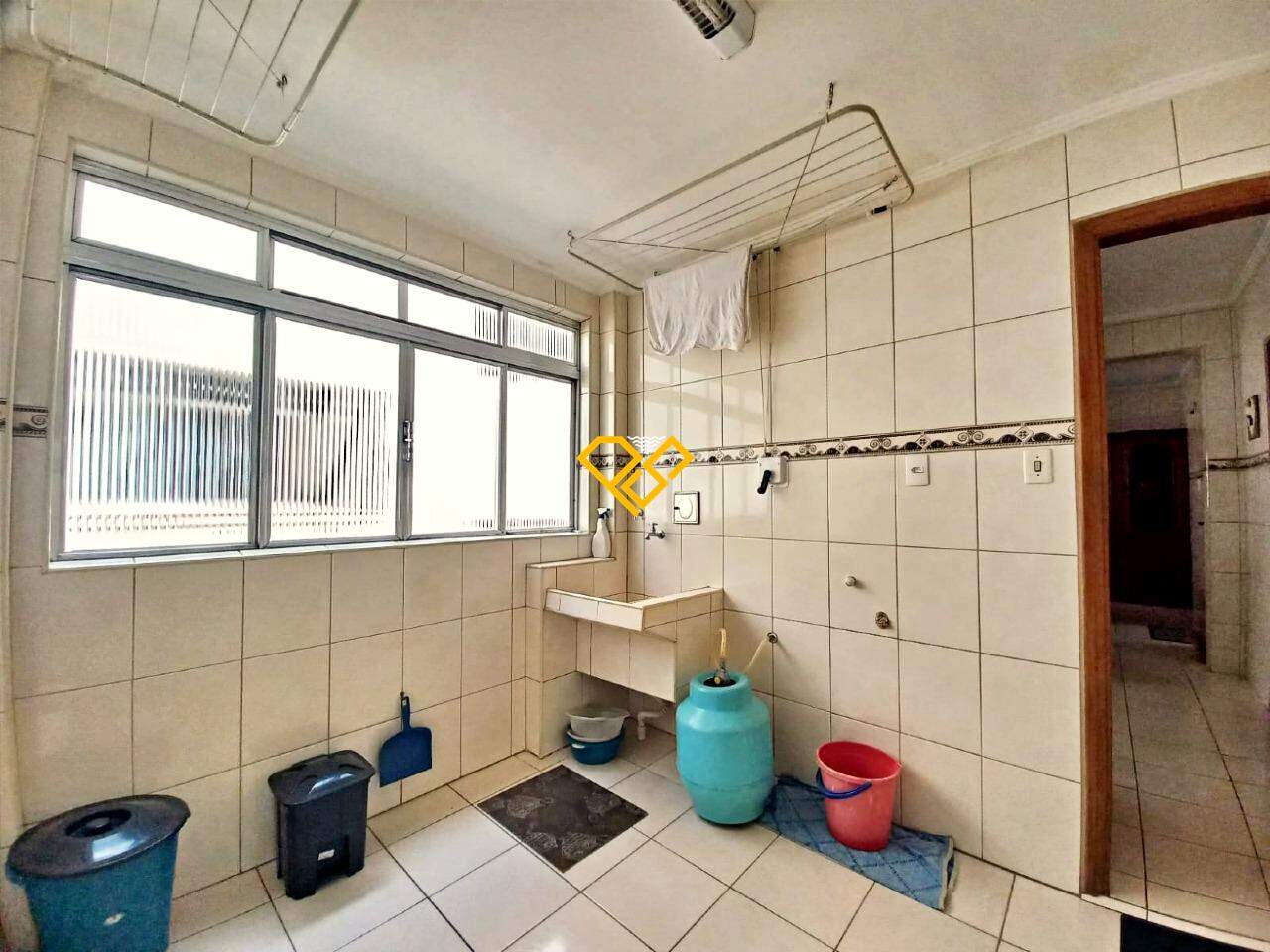 Apartamento à venda no Marapé: Área de serviço