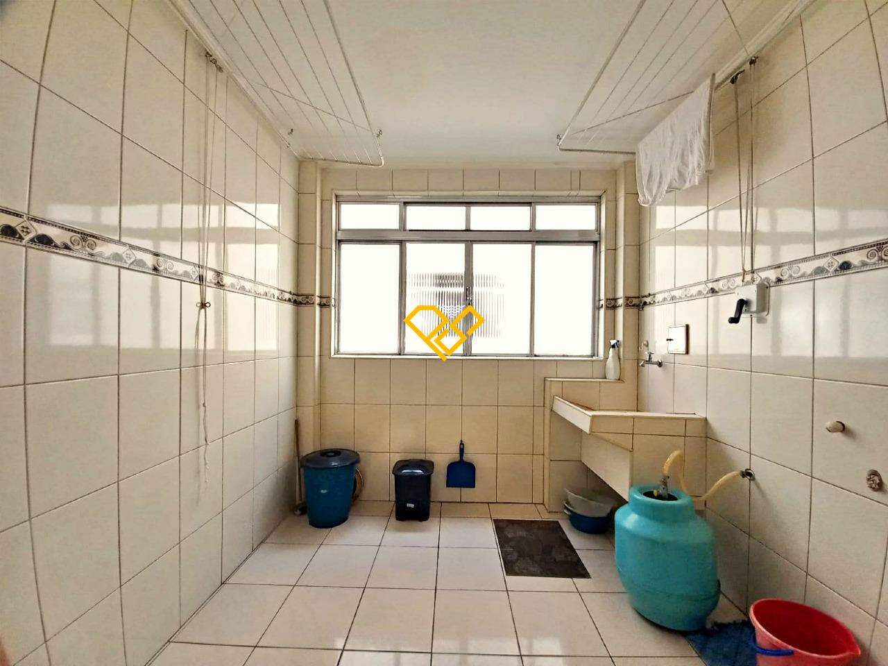 Apartamento à venda no Marapé: Área de serviço
