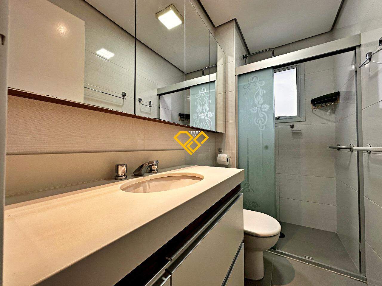 Apartamento à venda no José Menino: Wc suíte