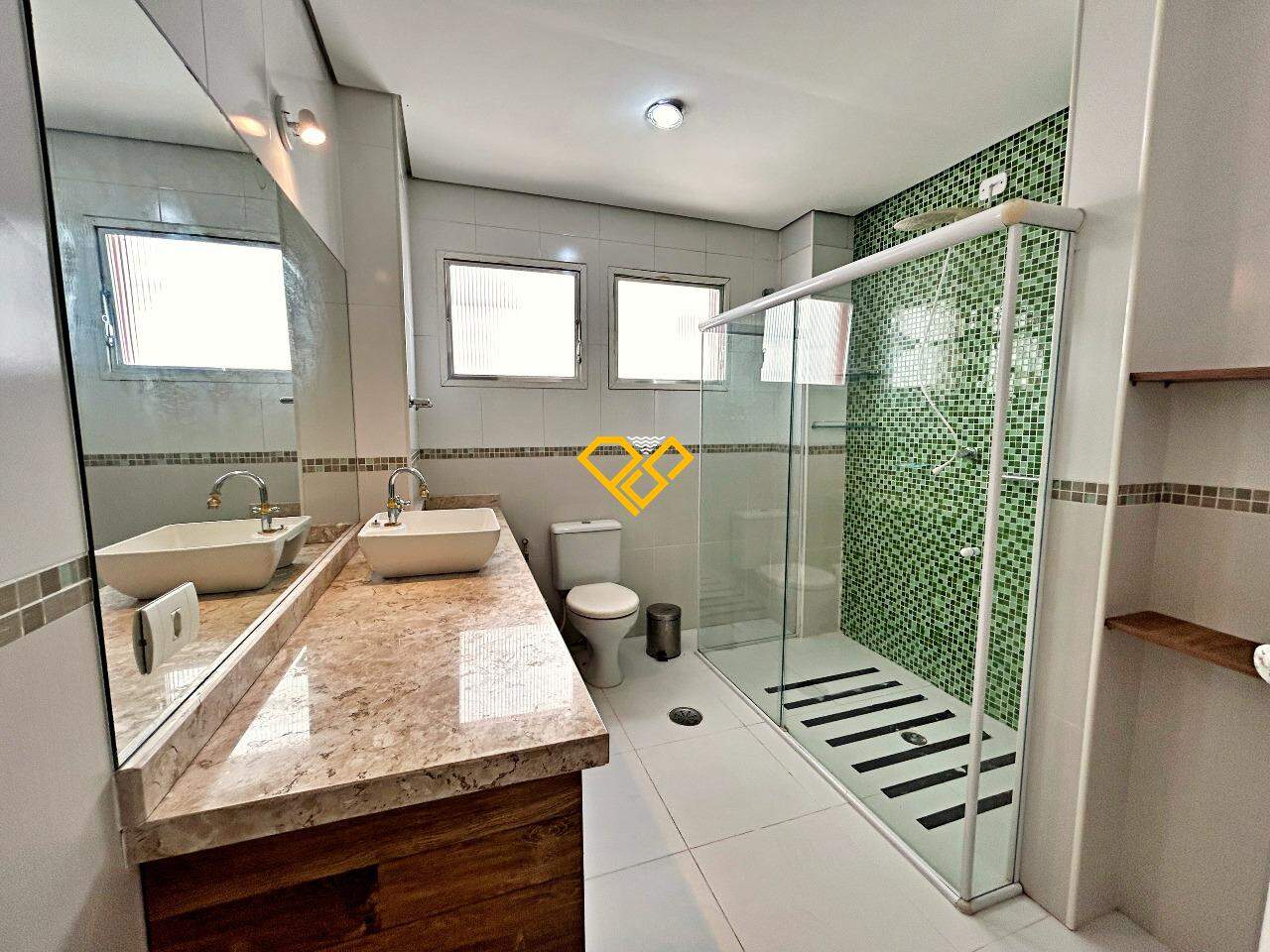 Apartamento para aluguel no Gonzaga: Wc social