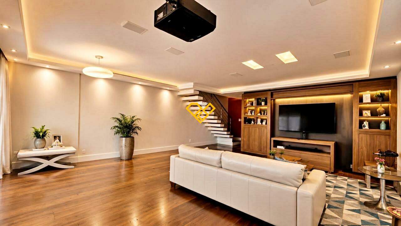 Cobertura à venda no Embaré: Sala 1° piso