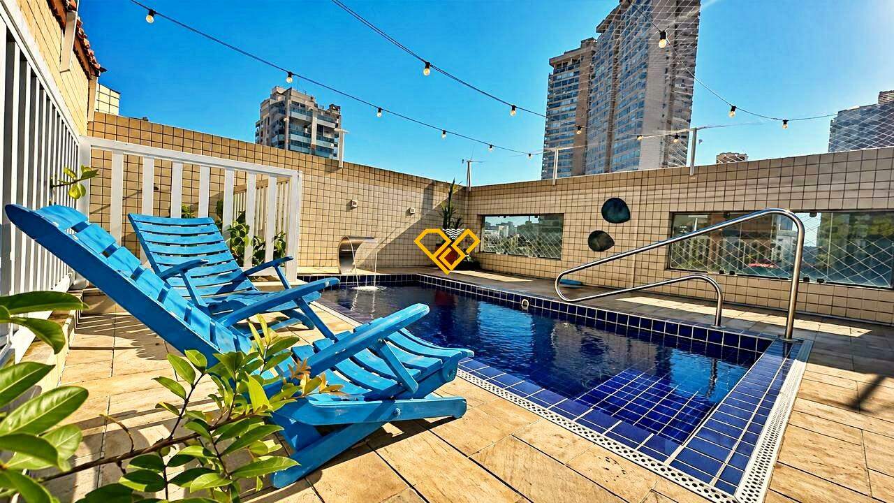 Cobertura à venda no Embaré: Piscina