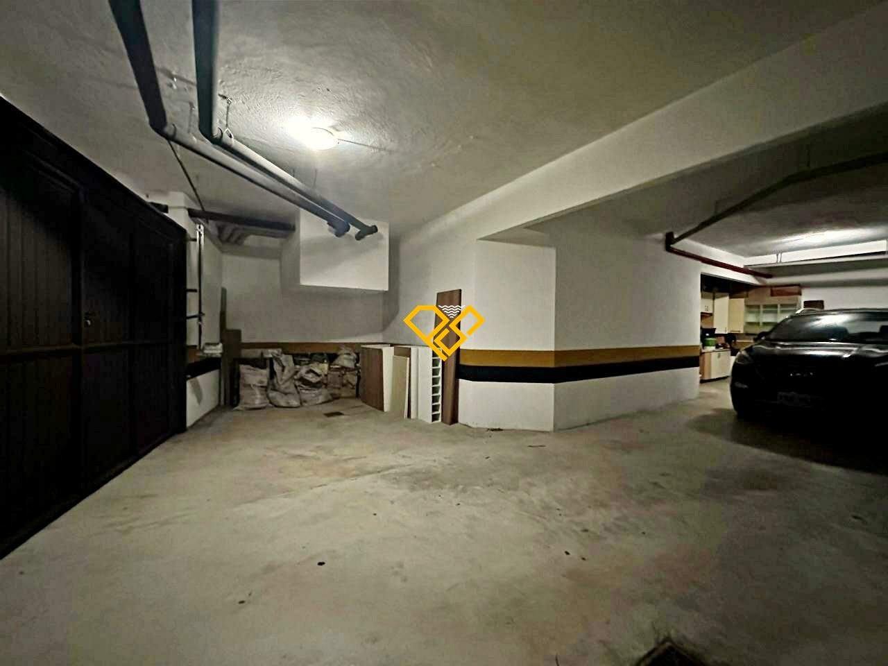 Cobertura à venda no Gonzaga: Garagem