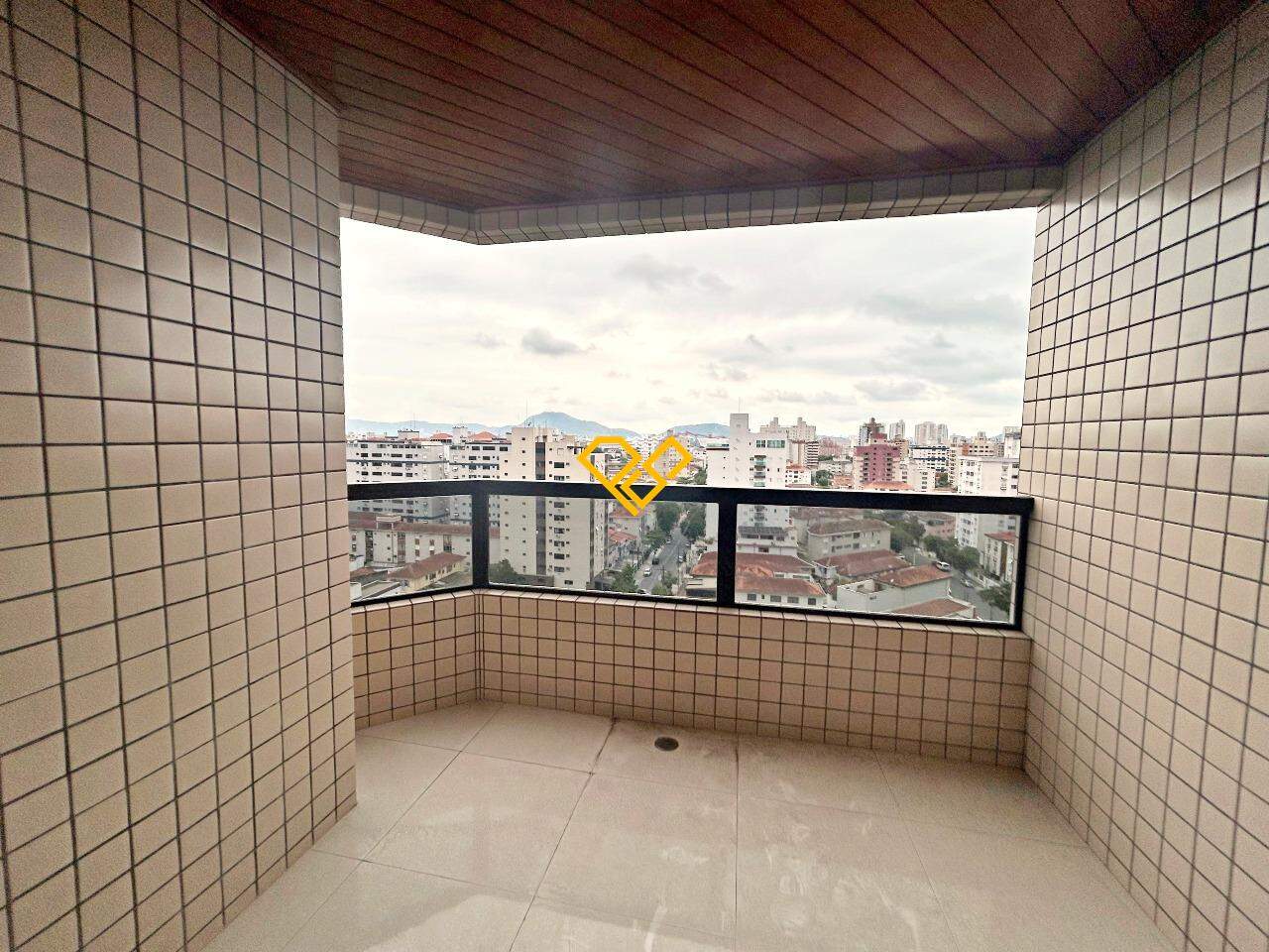 Apartamento à venda no Embaré: Varanda