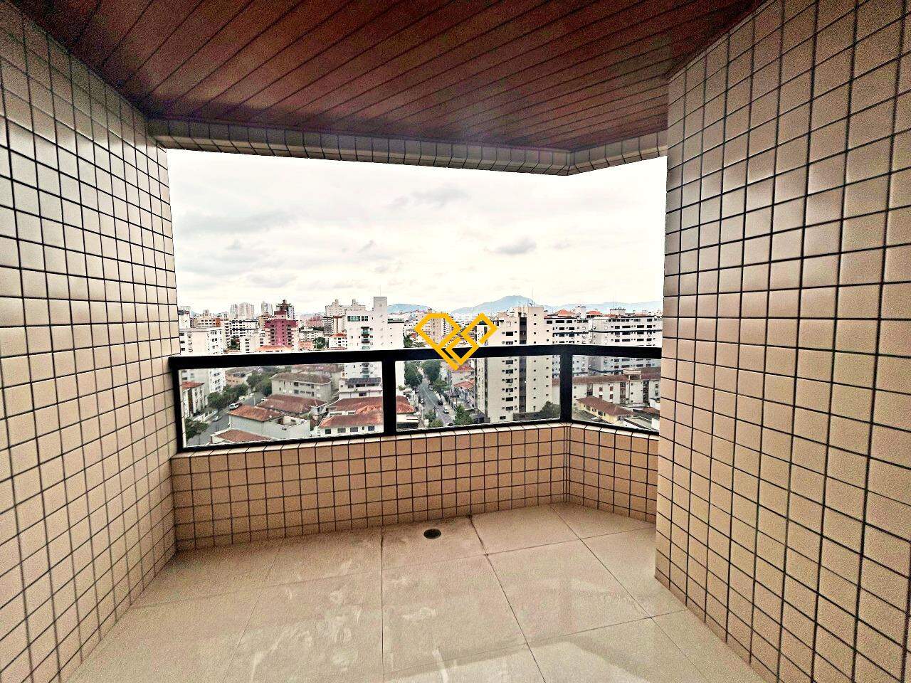 Apartamento à venda no Embaré: Varanda