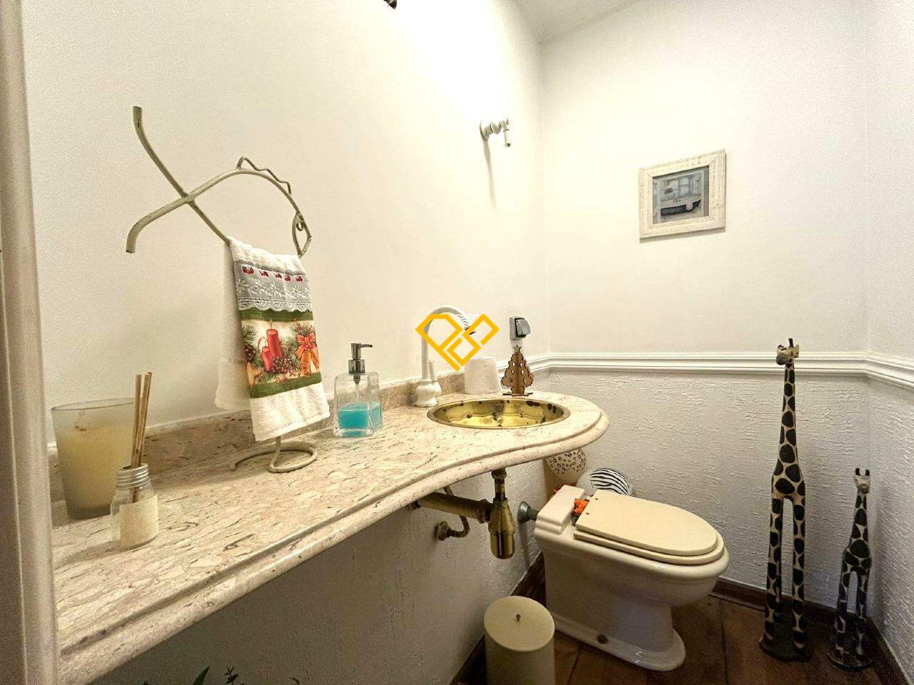 Apartamento à venda no Boqueirão: Lavabo