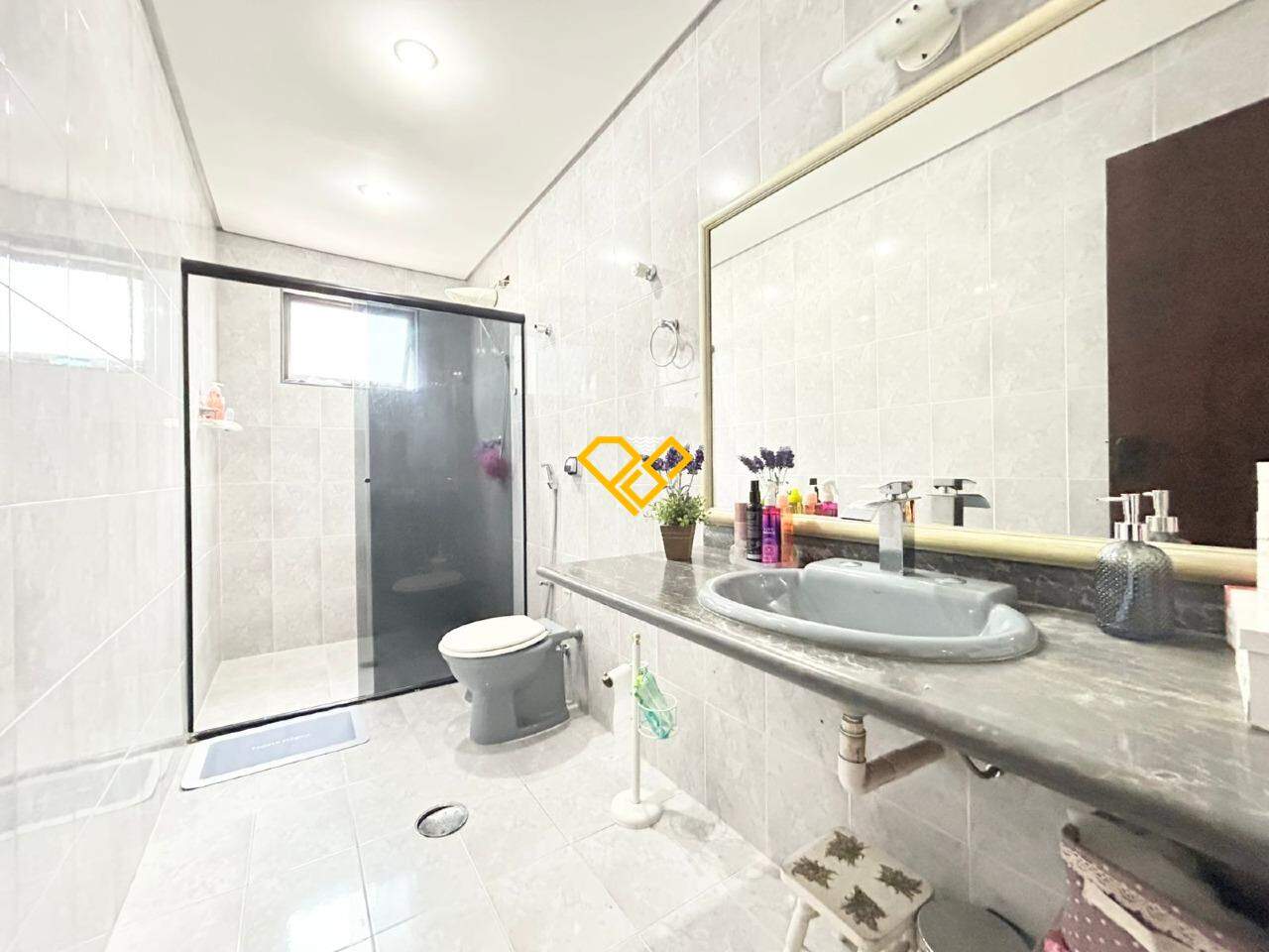 Apartamento à venda no Boqueirão: Wc social