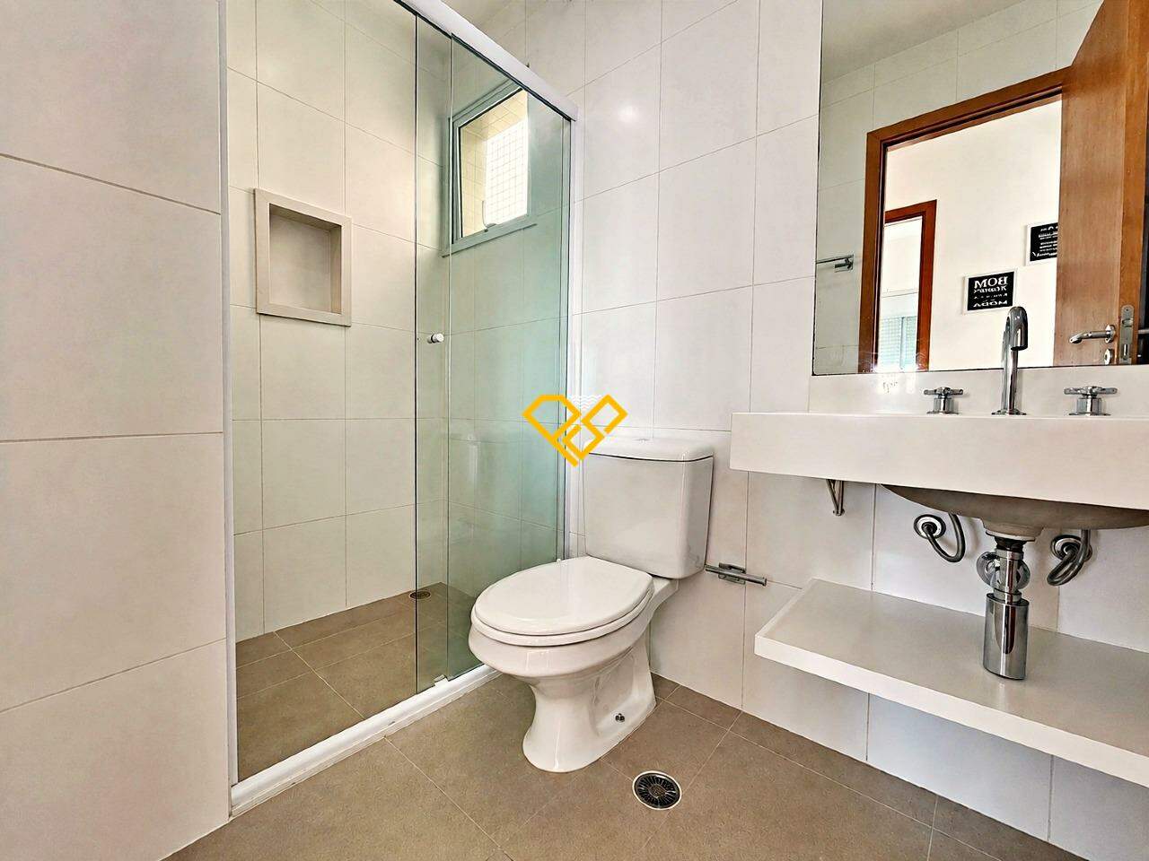 Apartamento à venda no Gonzaga: Wc social