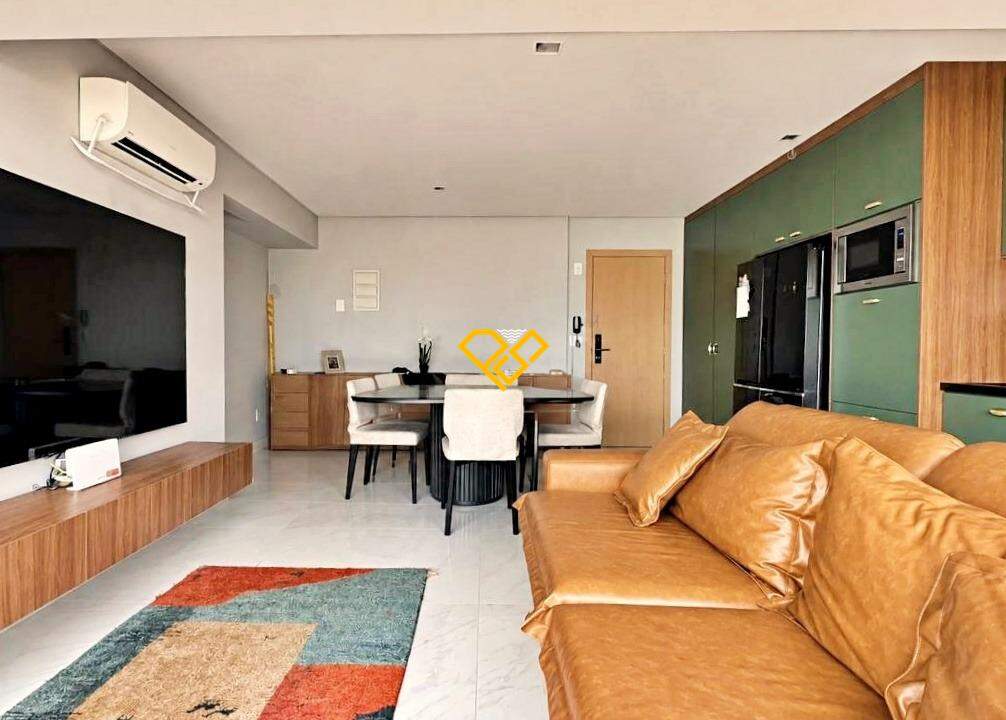Garden à venda no Ponta da Praia: Sala