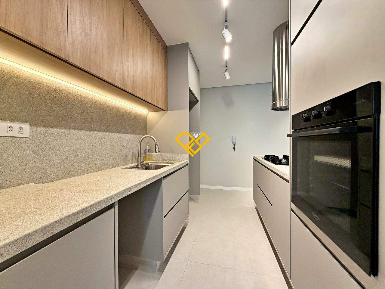 Apartamento para aluguel no Pompéia: Cozinha