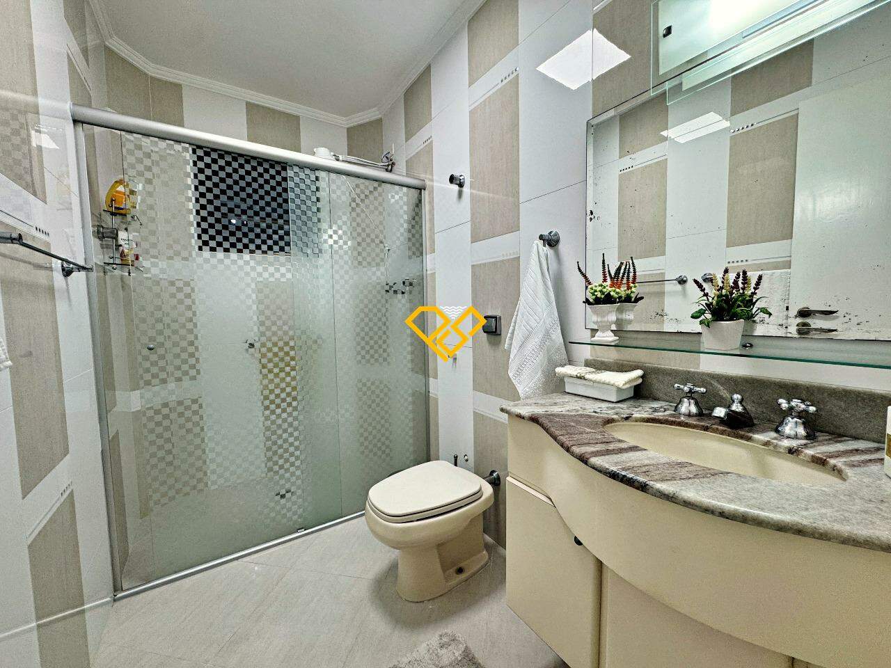 Apartamento à venda no Pompéia: Wc social