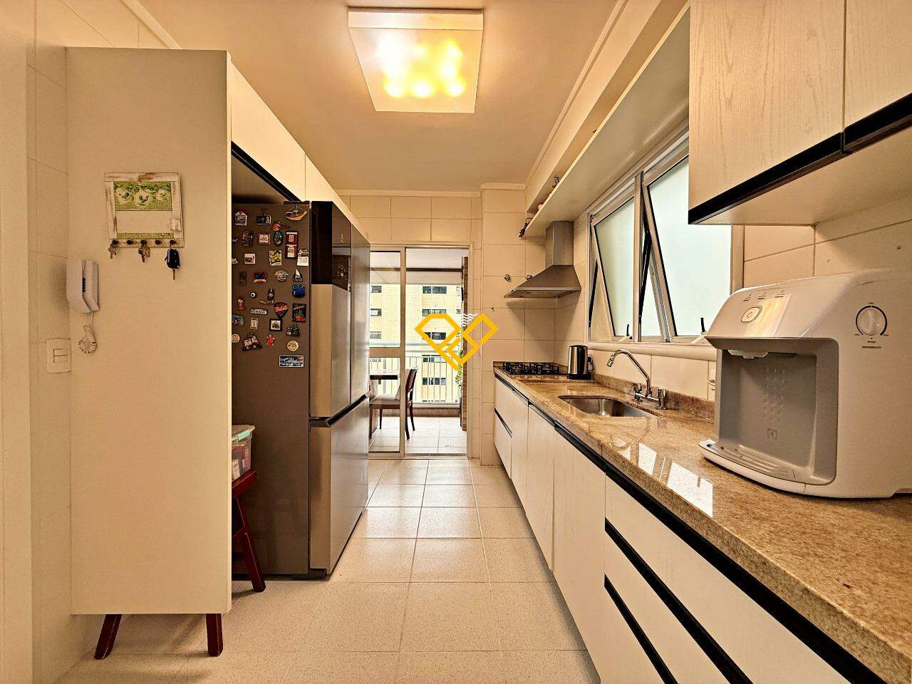 Apartamento à venda no Gonzaga: Cozinha