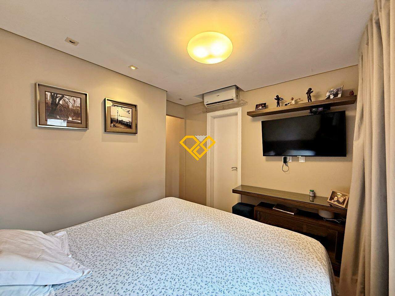 Apartamento à venda no Gonzaga: Suíte 1