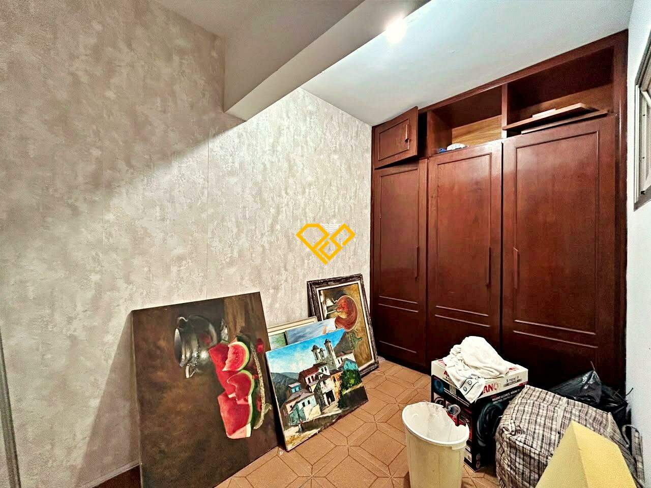 Apartamento para aluguel no Ponta da Praia: Dependência