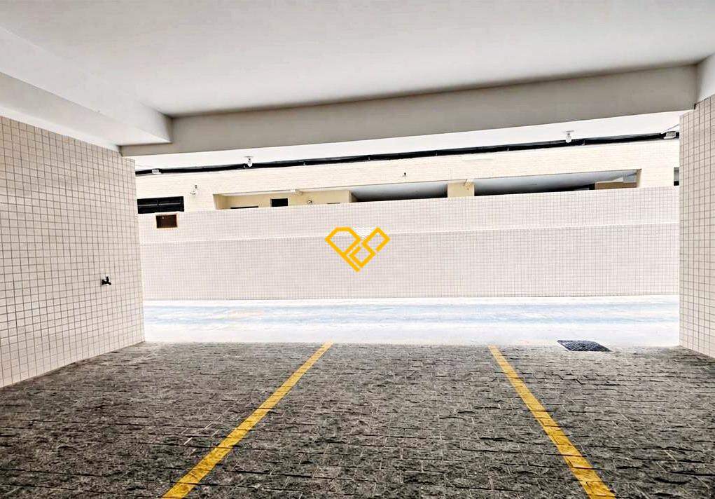 Apartamento para aluguel no Ponta da Praia: Garagem