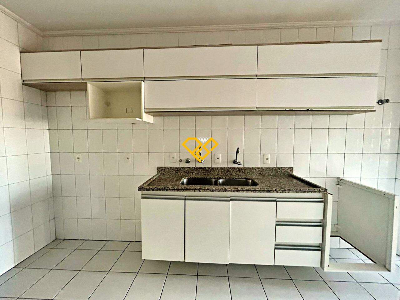Apartamento à venda no Ponta da Praia: Cozinha