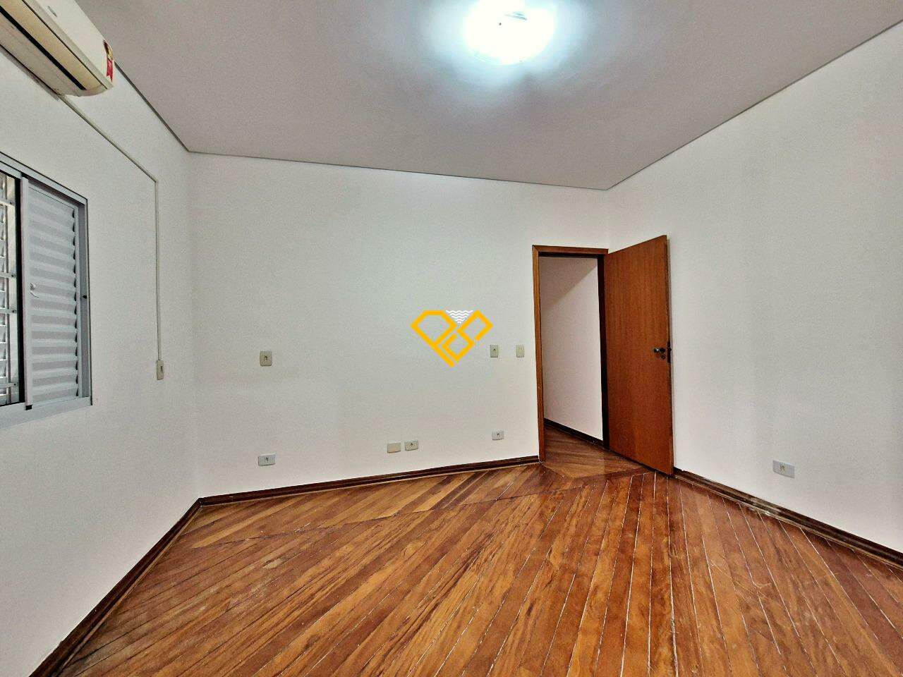 Casa à venda no Boqueirão: Dormitório 1 - suíte