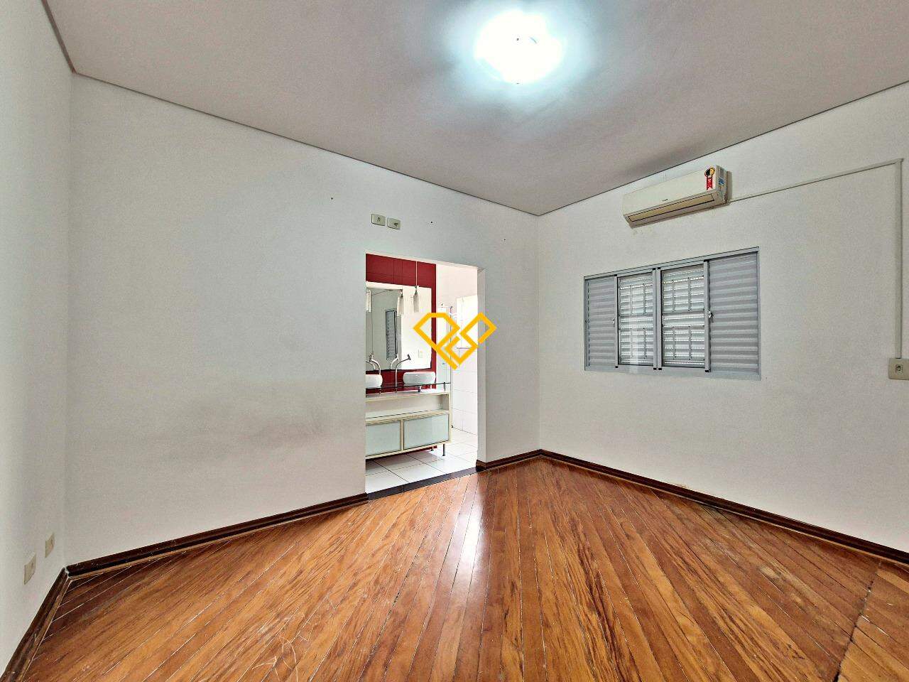 Casa à venda no Boqueirão: Dormitório 1 - suíte