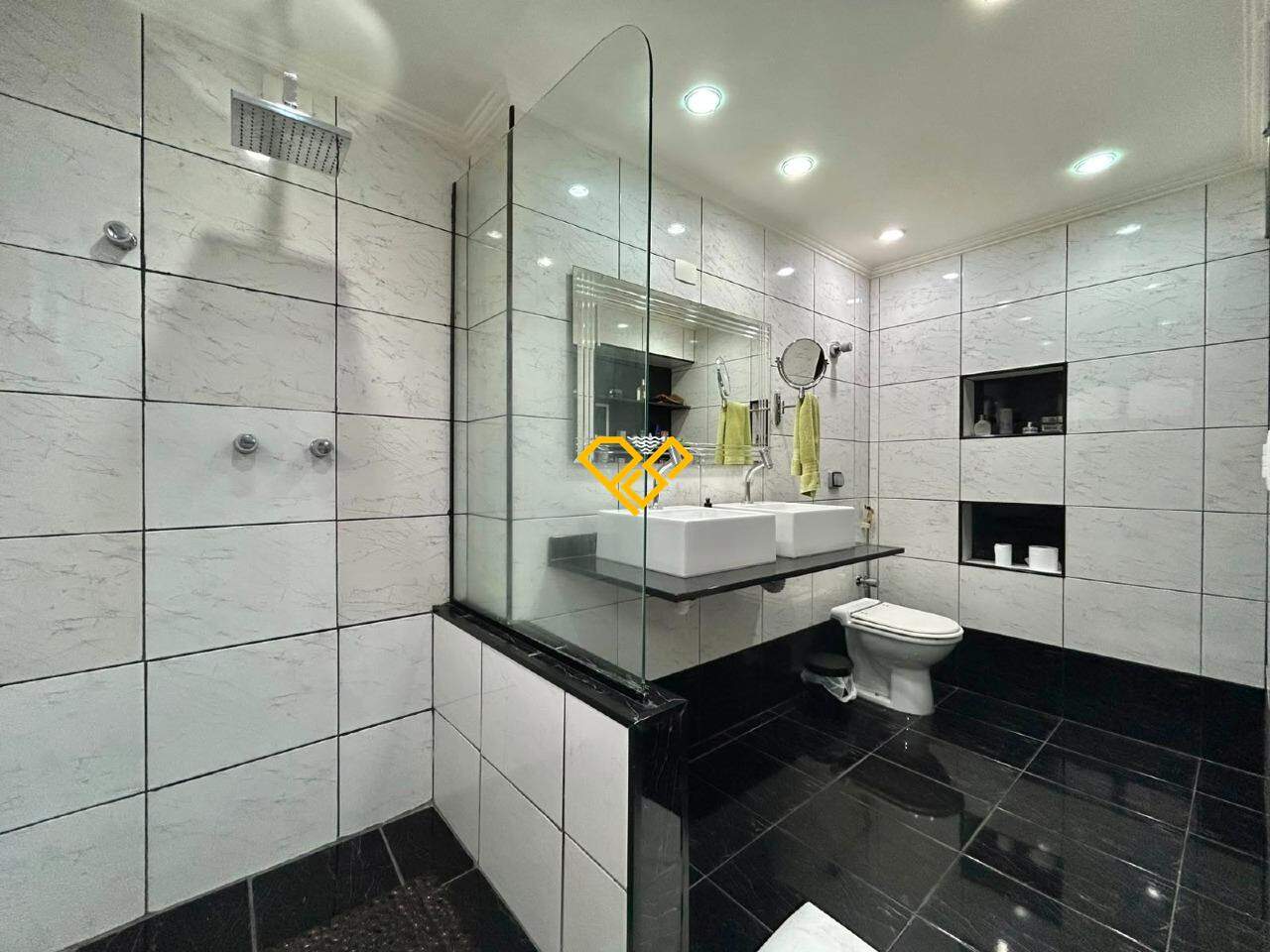 Apartamento para aluguel no Pompéia: Wc suíte