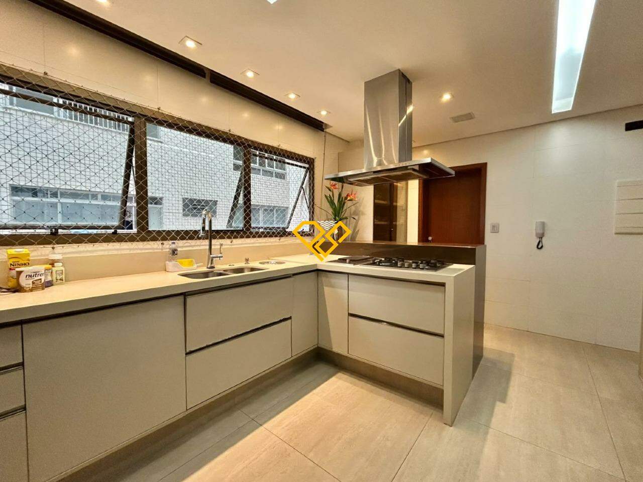 Apartamento para aluguel no Pompéia: Cozinha