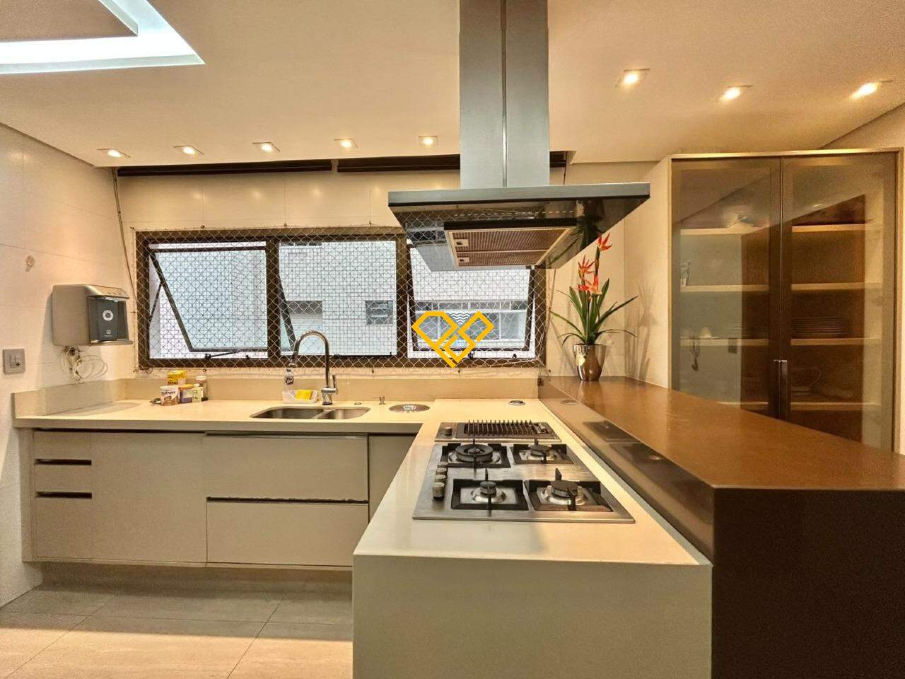 Apartamento para aluguel no Pompéia: Cozinha