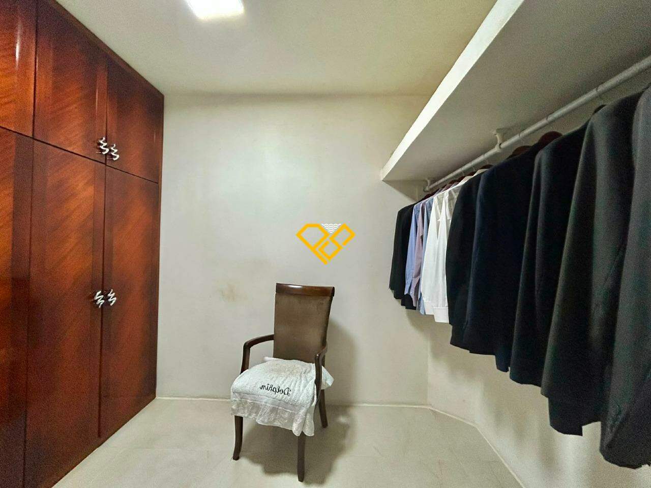 Apartamento para aluguel no Pompéia: Dormitório 1 - suíte - closet
