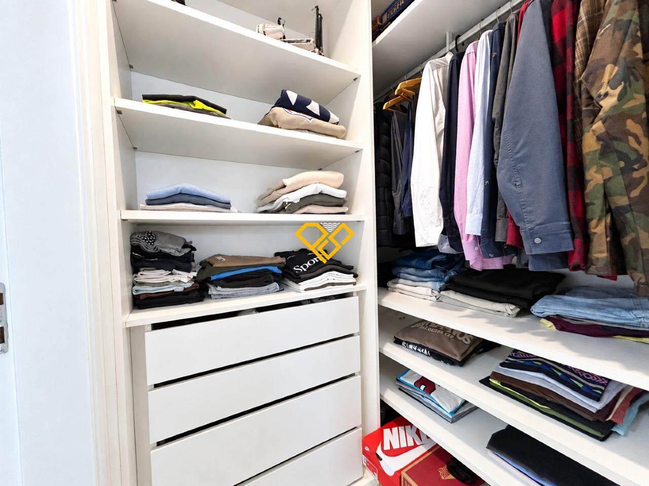 Cobertura à venda no Gonzaga: Suíte 1 - closet