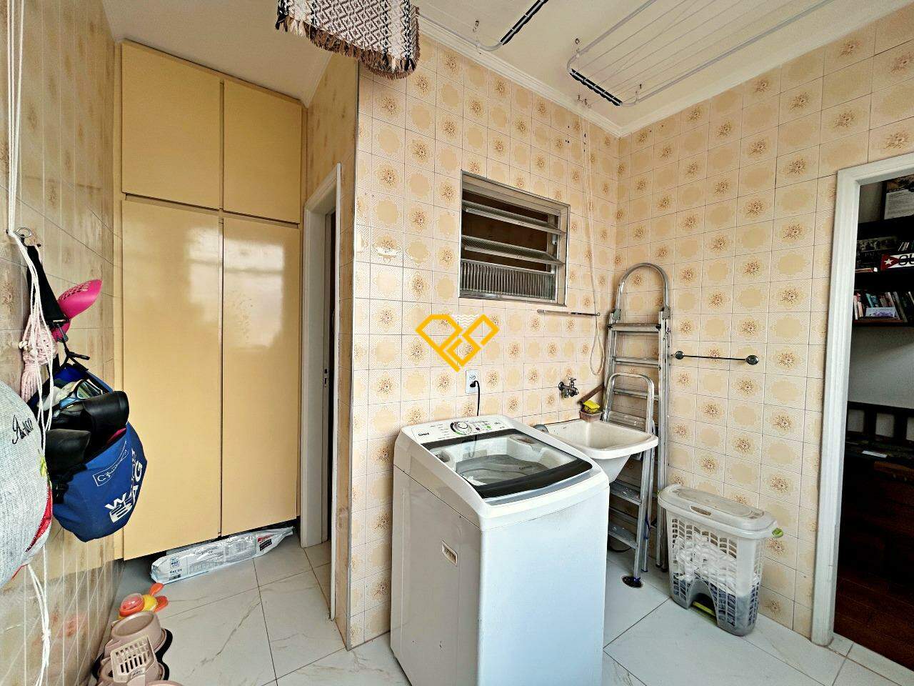Apartamento à venda no Embaré: Área de seerviço