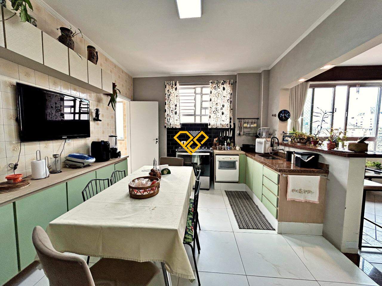 Apartamento à venda no Embaré: Cozinha