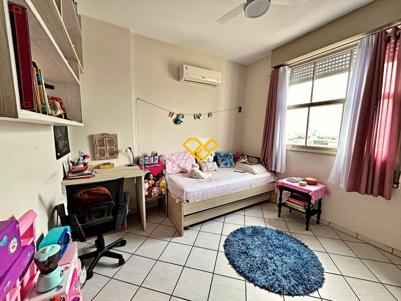 Apartamento à venda no Embaré: Dormitório 3