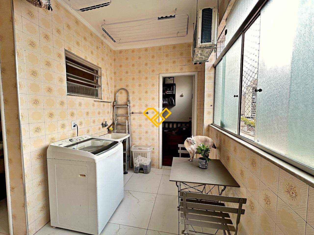 Apartamento à venda no Embaré: Área de serviço