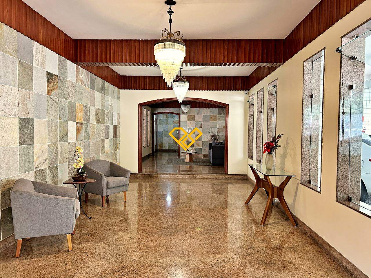 Apartamento à venda no Embaré: Hall social do condomínio