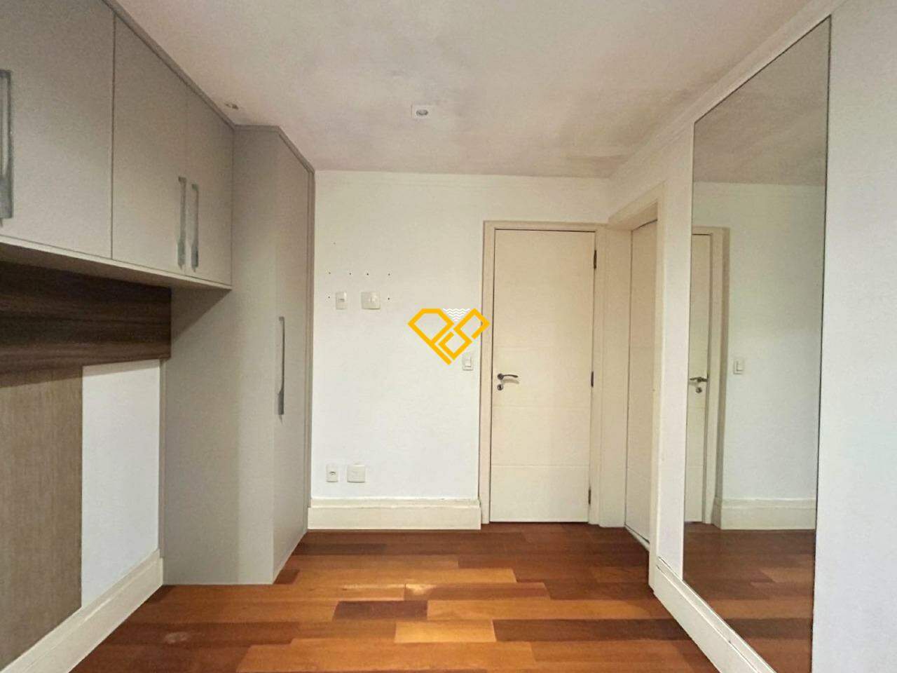 Apartamento à venda no Gonzaga: Dormitório 3 - suíte