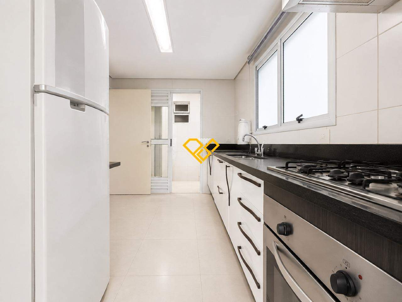 Apartamento à venda no Gonzaga: Cozinha