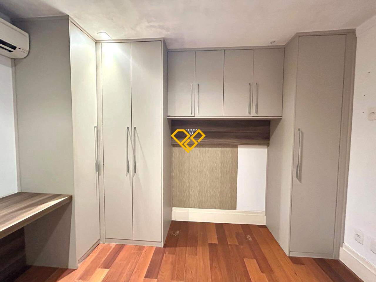 Apartamento à venda no Gonzaga: Dormitório 3 - suíte