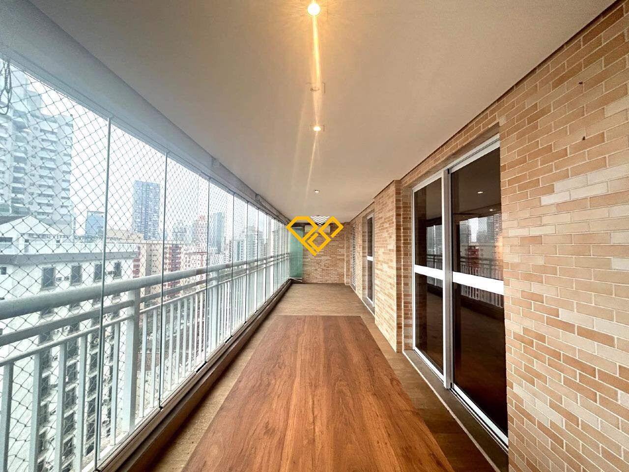Apartamento à venda no Gonzaga: Varanda